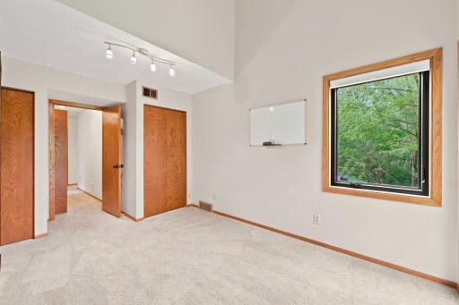 3601 Prestige Lane, Hopkins, MN 55305
