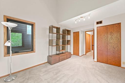 3601 Prestige Lane, Hopkins, MN 55305