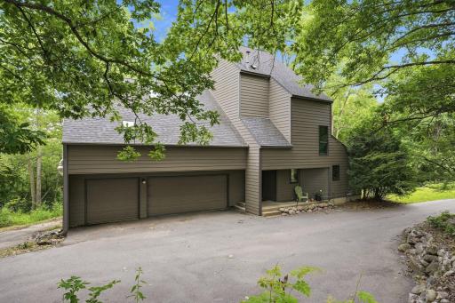 3601 Prestige Lane, Hopkins, MN 55305
