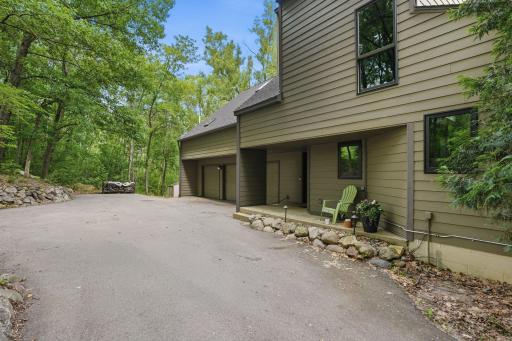 3601 Prestige Lane, Hopkins, MN 55305