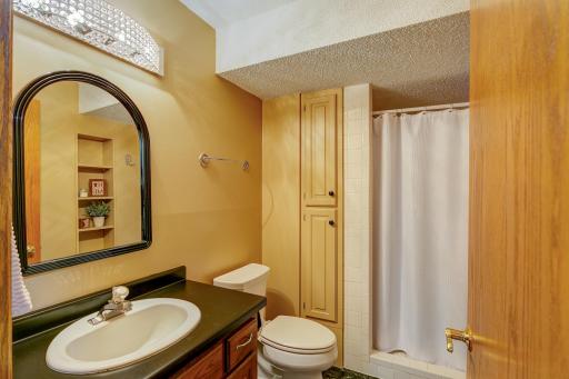 7488 Newbury Road, Saint Paul, MN 55125