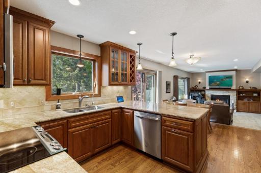 17880 Liv Lane, Eden Prairie, MN 55346
