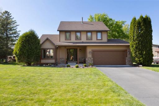 17880 Liv Lane, Eden Prairie, MN 55346