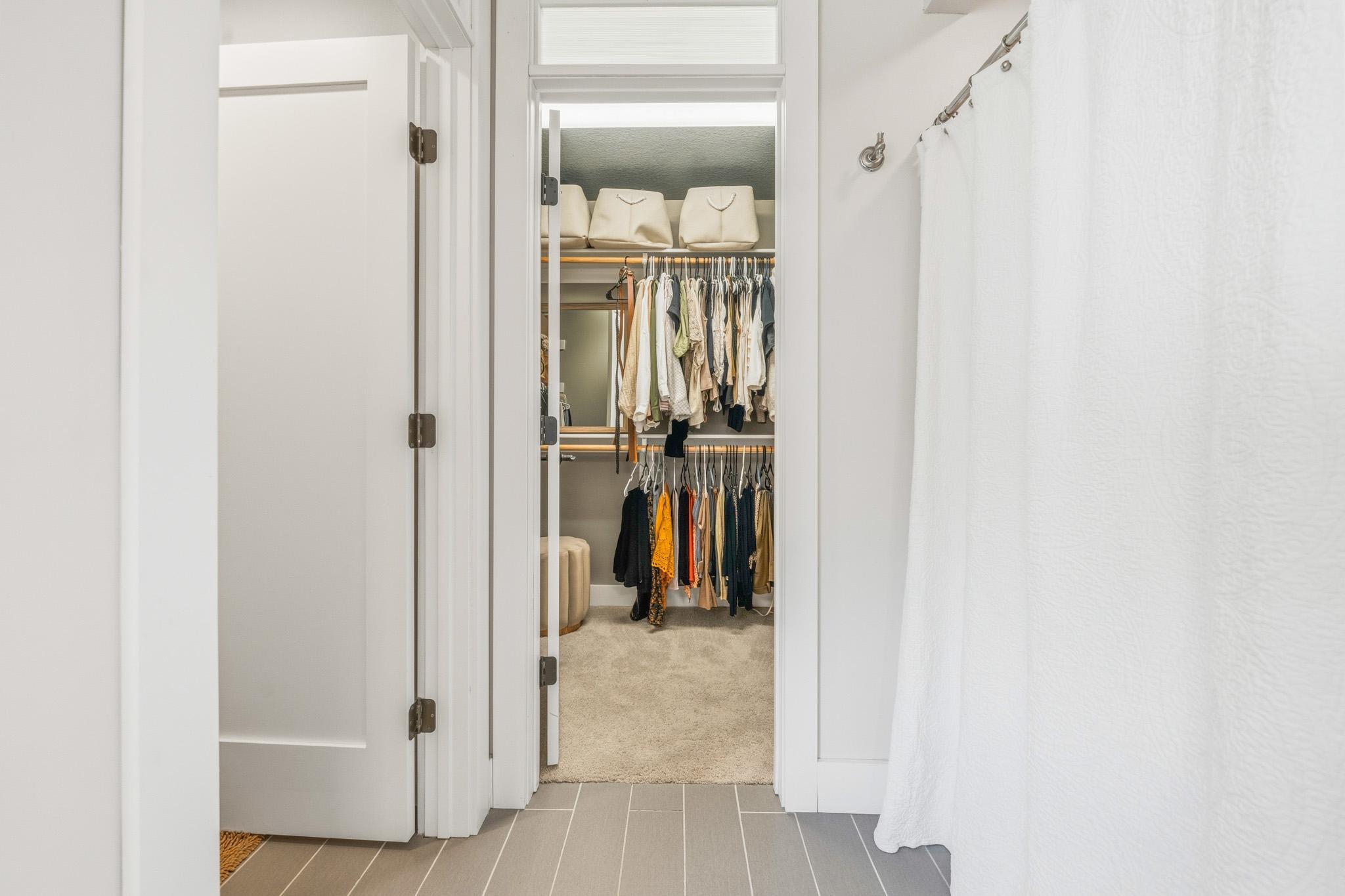 Master Closet/shower/stool