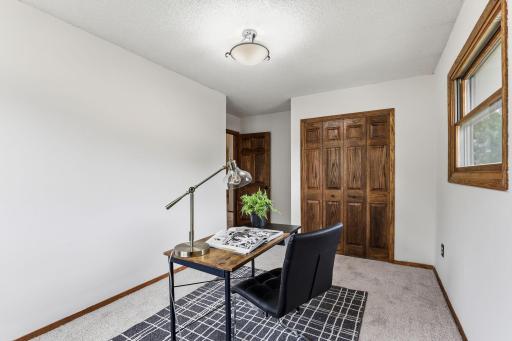 2566 Cochrane Drive, Woodbury, MN 55125