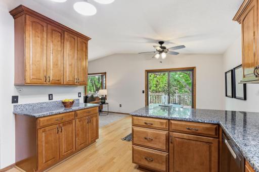 2566 Cochrane Drive, Woodbury, MN 55125