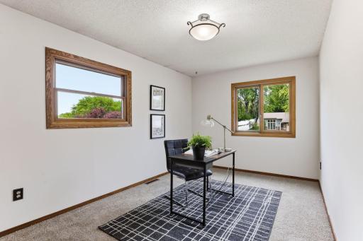 2566 Cochrane Drive, Woodbury, MN 55125