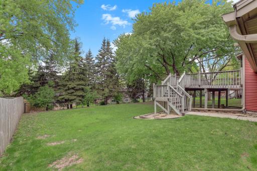 2566 Cochrane Drive, Woodbury, MN 55125