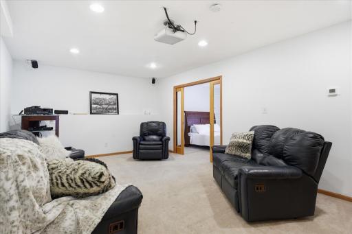 59-2500 Highland View Avenue [3026356]- 058.jpg