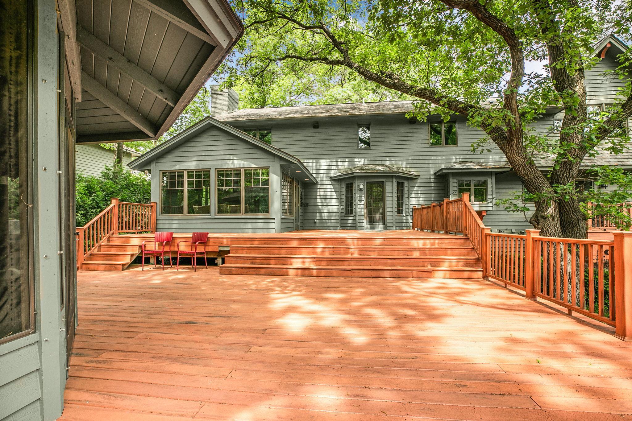 Additional view emphasizes the deck&rsquo;s size and versatility for entertaining.