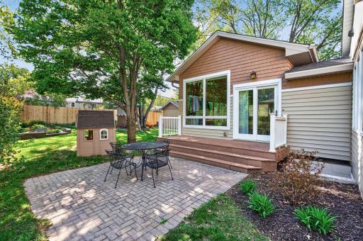 657 Granada Avenue N, Oakdale, MN 55128
