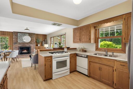 145 Lakeland Shores Road N, Lakeland Shores, MN 55043