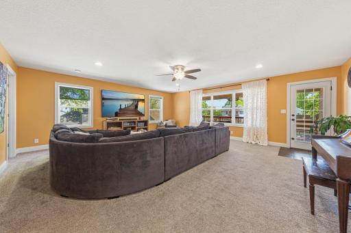 516 6th St SW, Rochester, MN 55902
