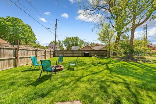 516 6th St SW, Rochester, MN 55902