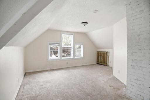1259 Charles Avenue, Saint Paul, MN 55104