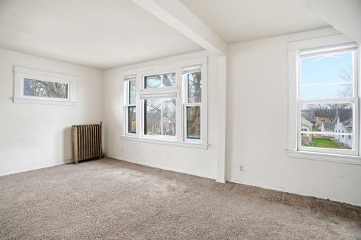 1259 Charles Avenue, Saint Paul, MN 55104