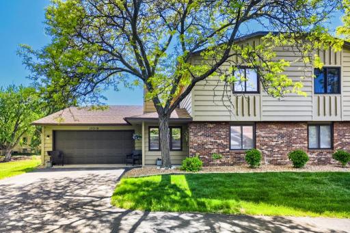 15319 40th Avenue N, Minneapolis, MN 55446