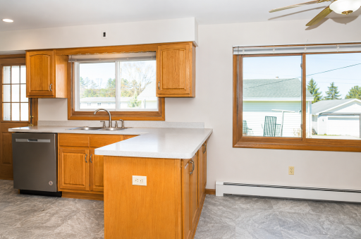320 Michigan Avenue W, Gilbert, MN 55741
