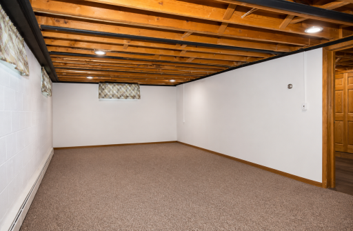 320 Michigan Avenue W, Gilbert, MN 55741