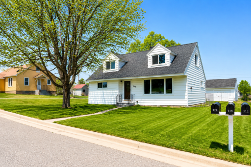 320 Michigan Avenue W, Gilbert, MN 55741