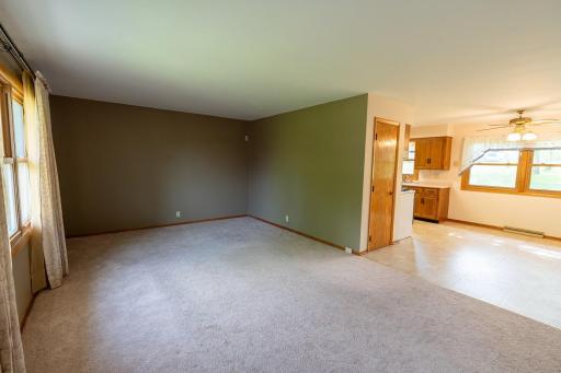 649 Oakwood Drive, Durand, WI 54736