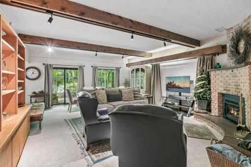 2105 Dutchview Road, Mound, MN 55364