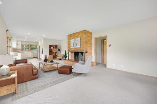 4871 Bald Eagle Avenue, Saint Paul, MN 55110