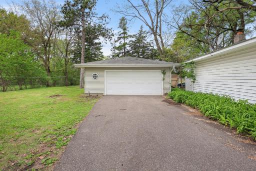 4871 Bald Eagle Avenue, Saint Paul, MN 55110