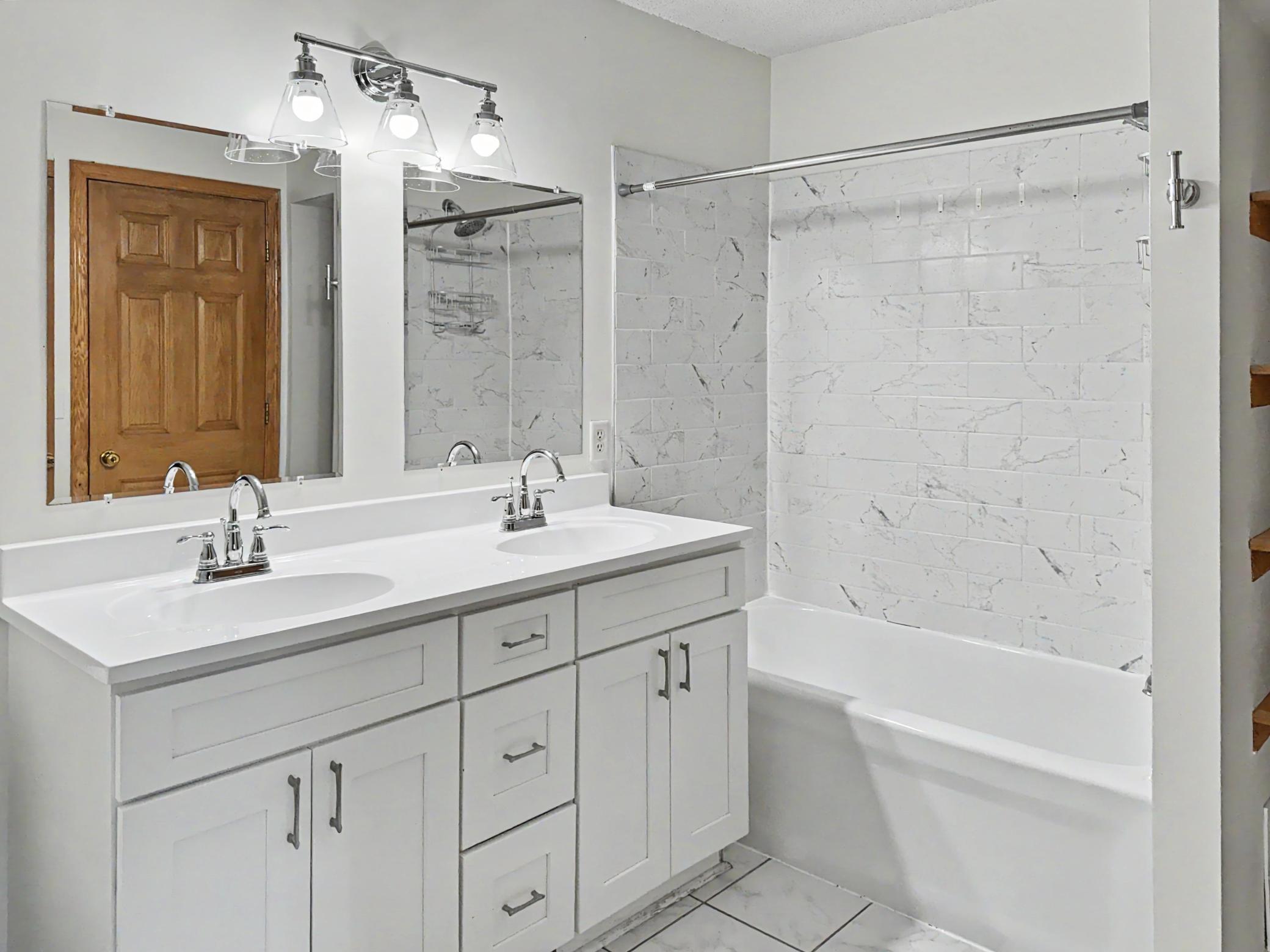 2nd Level full bathroom