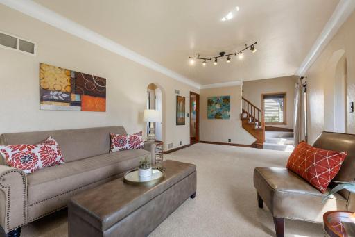 619 12th Avenue N, South Saint Paul, MN 55075
