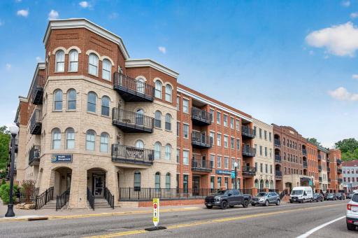 350 Main Street N, 406, Stillwater, MN 55082
