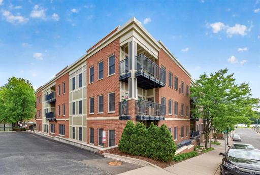 350 Main Street N, 406, Stillwater, MN 55082