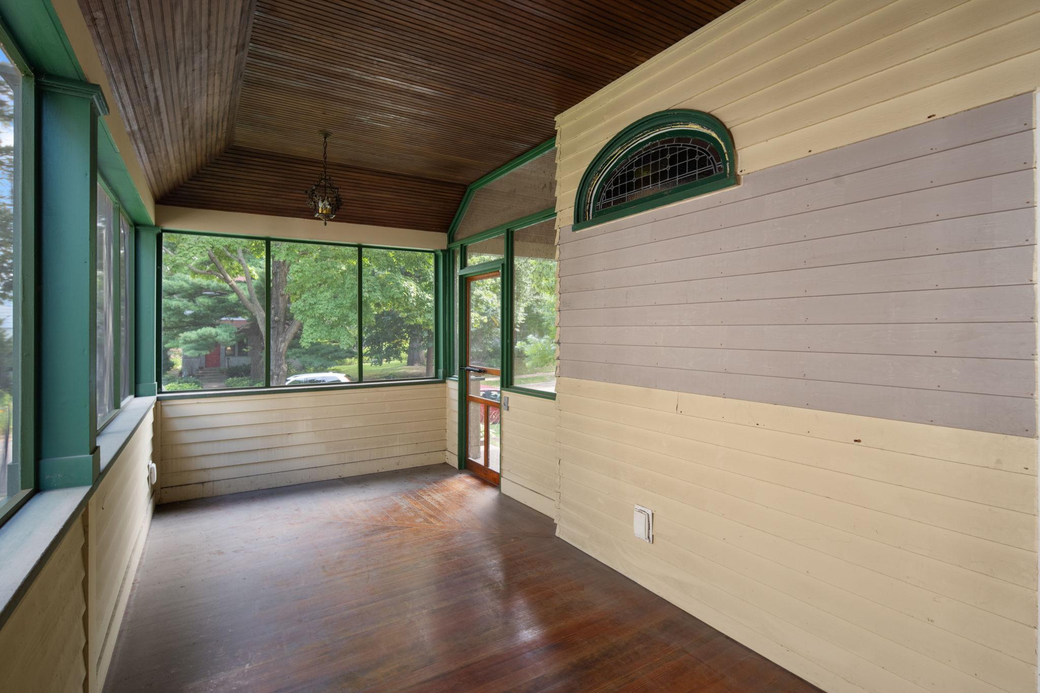 763-Cherokee-Ave-St-Paul-Whitney-Delmonico-screened-front-porch.jpeg