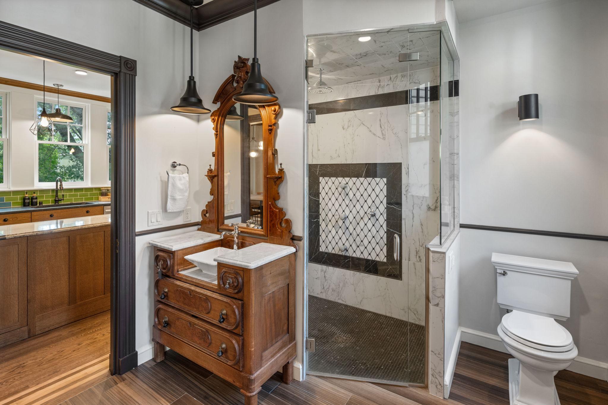 763-Cherokee-Ave-St-Paul-Whitney-Delmonico-primary-suite-bathroom.jpeg