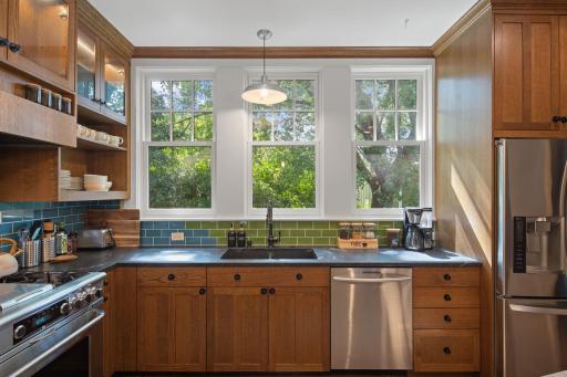 763-Cherokee-Ave-St-Paul-Whitney-Delmonico-new-windows.jpeg