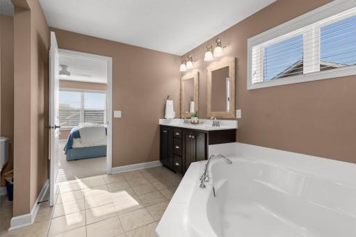 8821 Reflections Road, Chanhassen, MN 55317