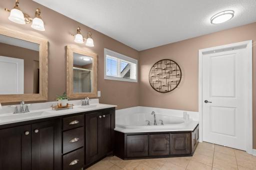 8821 Reflections Road, Chanhassen, MN 55317
