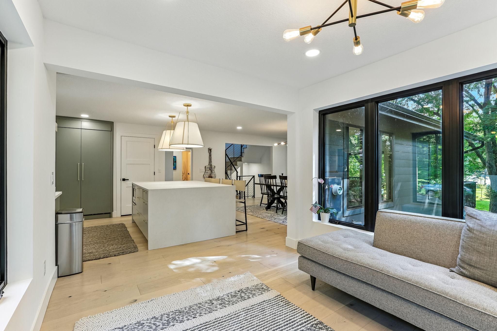 10-web-or-mls-3-Crescent-St-10.jpg