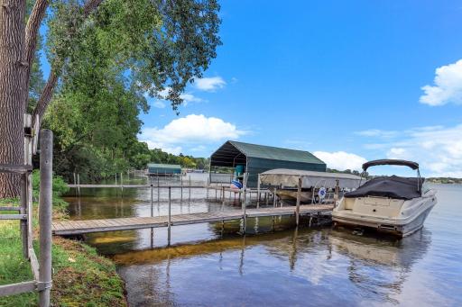 3 Crescent St, Wayzata, MN 55391