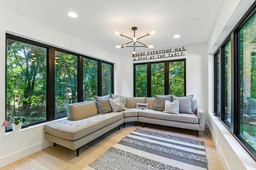 3 Crescent St, Wayzata, MN 55391