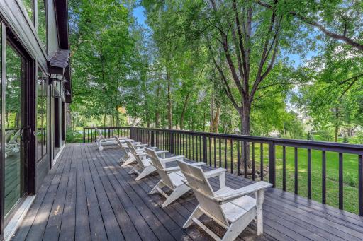 3 Crescent St, Wayzata, MN 55391