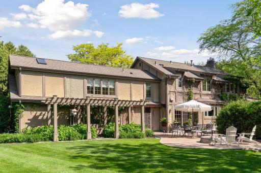 1200 Ferndale Road N, Minneapolis, MN 55447