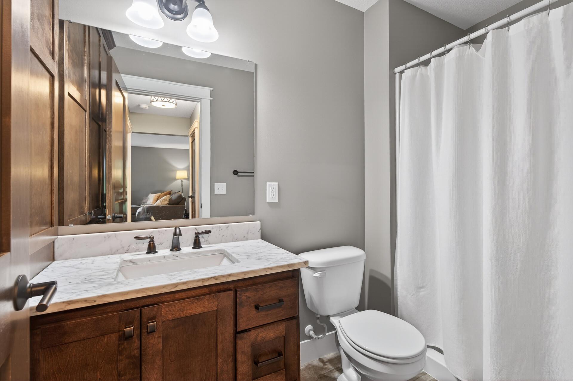 37_214_Cedar_Lake37_mls.jpg