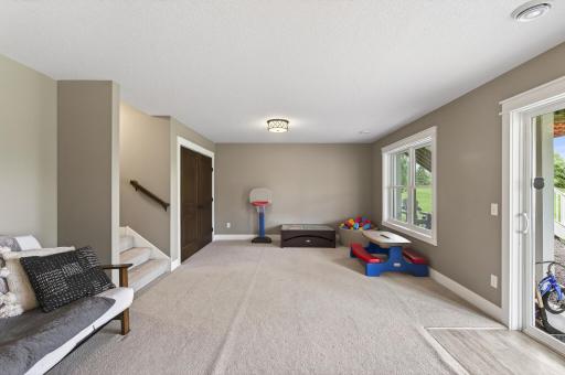 214 Cedar Lake Court, New Prague, MN 56071