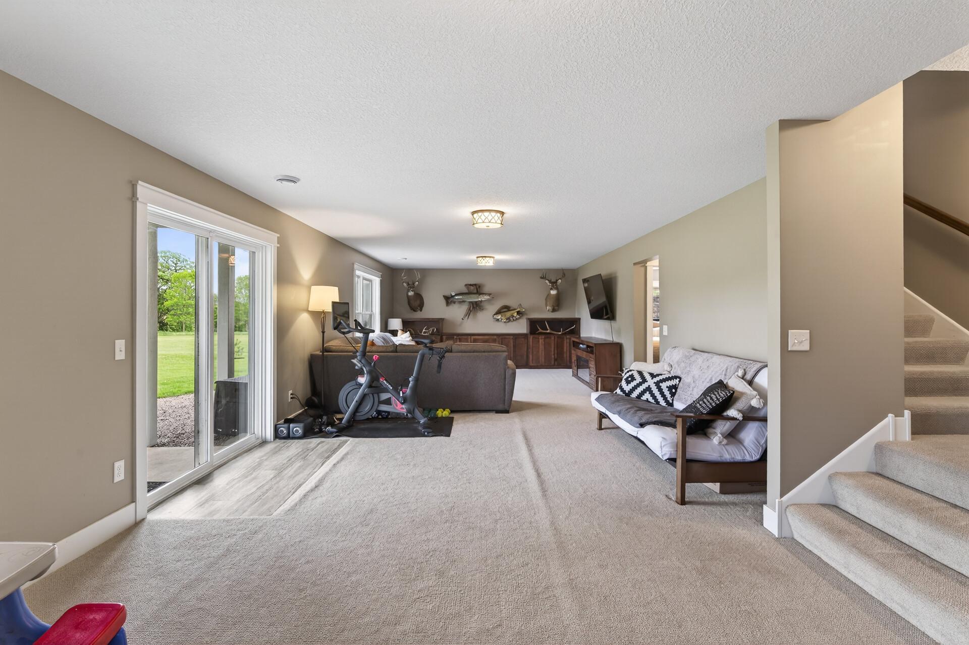 35_214_Cedar_Lake35_mls.jpg