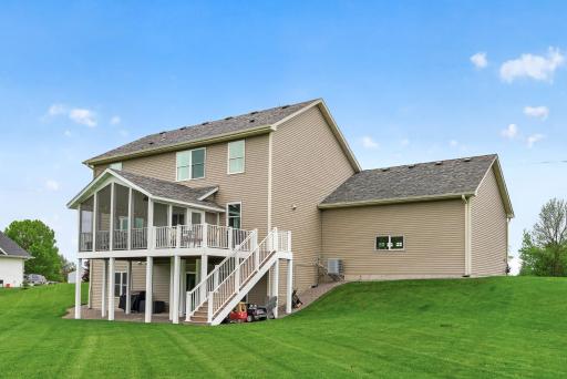 214 Cedar Lake Court, New Prague, MN 56071