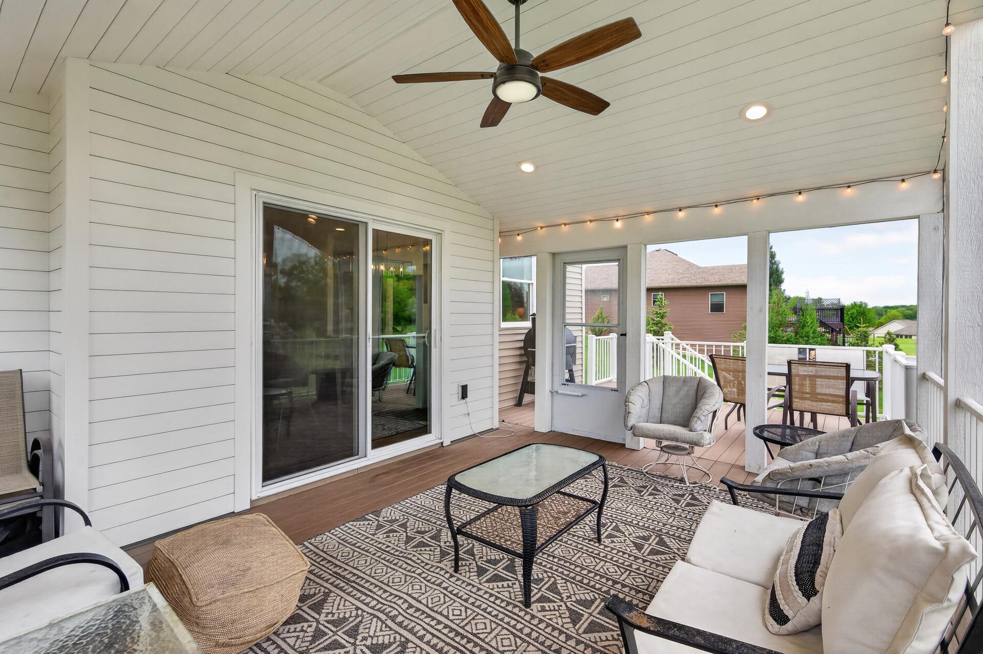 41_214_Cedar_Lake41_mls.jpg