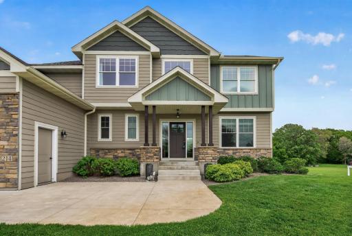 214 Cedar Lake Court, New Prague, MN 56071