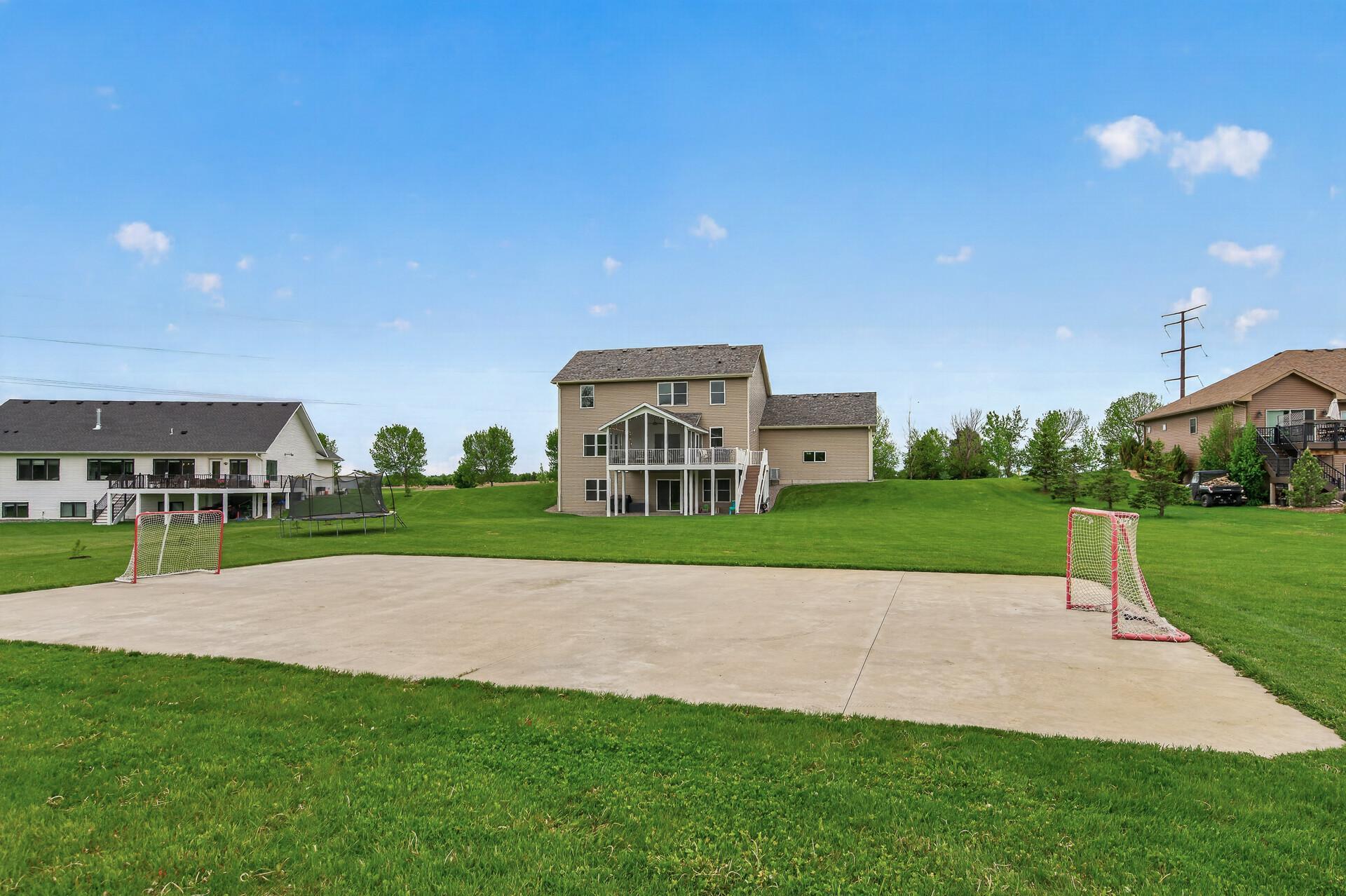 45_214_Cedar_Lake45_mls.jpg