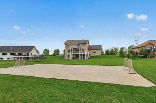214 Cedar Lake Court, New Prague, MN 56071